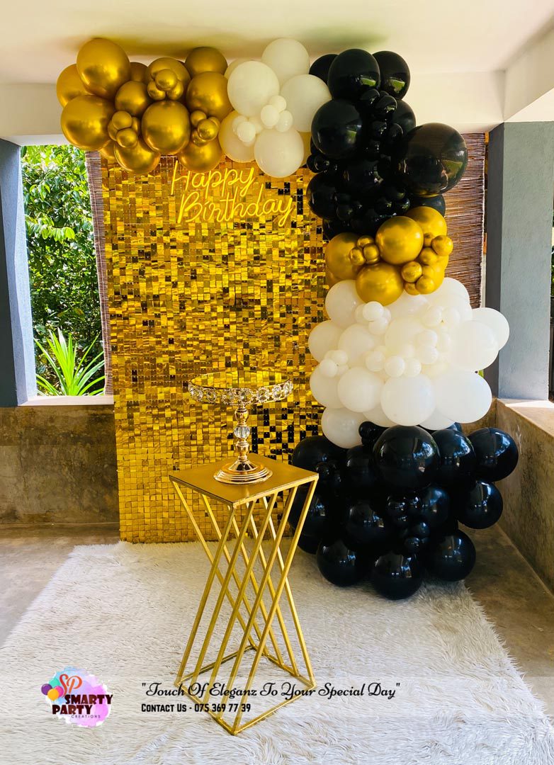Gold Shimmer Wall Gold Black Balloons