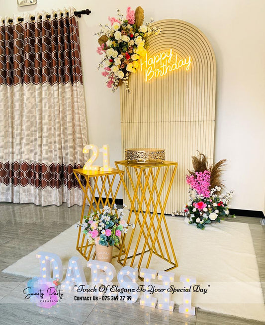21st Birthday deco with Flower 9inch LED Pampas Leaves