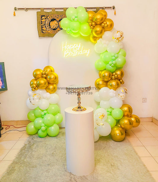 Green White Gold Birthday Deco