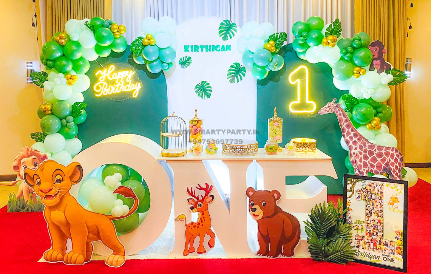 Wild Theme with One Table Three Arch